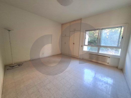 catchy 450 sqm apartment in kfarhbab for only 430,000$! REF#HW129350 — 4