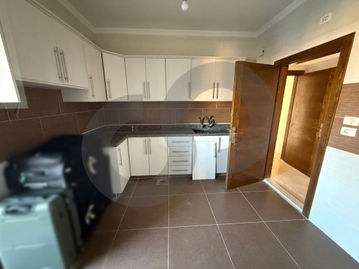 220 sqm apartment in prime location in hamra for sale REF#YJ129292 — 4