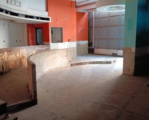 Beautiful 230 SQM Shop IN DOWNTOWN BEIRUT! Suitable for a restaurant #RH120335 — 3