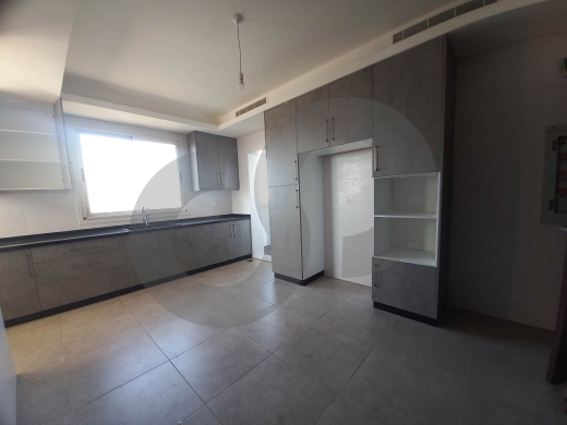 Bright and spacious, prime area,Ramleh Bayda/رملة البيضاء REF#HU128994 — 4