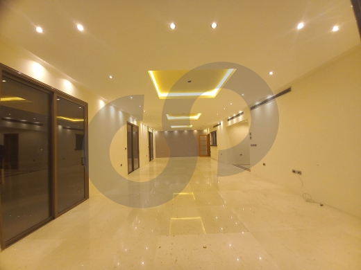 calm & prestigious area, ramlet el bayda/رملة البيضاء REF#HU128986 — 2