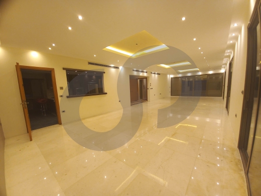 calm & prestigious area, ramlet el bayda/رملة البيضاء REF#HU128986 — 4