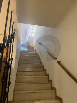 100 SQM Shop – Triplex – Prime Location – Furnished REF#TA127948 — 2