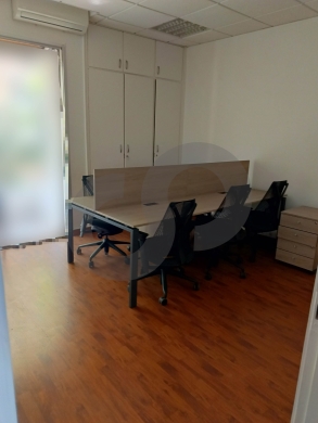 Spacious Layout,Apartment or Office,achrafieh REF#MM127883 — 2