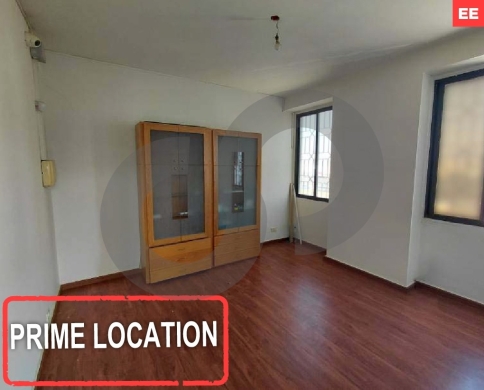 strategically located,on the highway,office,Daoura/الدورة REF#EE127649