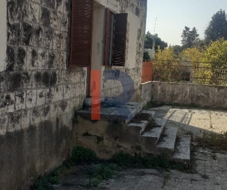 R9-3892 Three Lands with Old Houses for Sale in Jebrayel – Akkar, 7,050 m² — 7