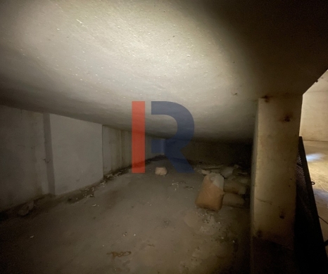 R9-3890 Warehouse for Sale in Qobbeh – Tripoli, 480 m², 5 m Height — 3