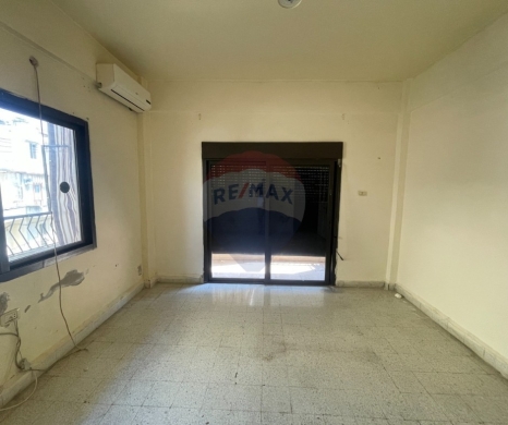 R9-3889 Apartment for Sale in Abou Samra – Sahat Saadoun, Tripoli, 140 m²شقة للبيع في أبو سمرا طرابلس – ساحة سعدون، 140 م²