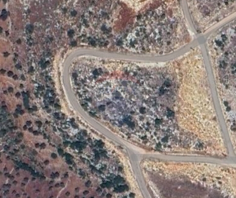 R9-3888 Land for Sale in Nakhleh – Koura, 1600 m², Zoning 20/40أرض للبيع في نخلة – الكورة، 1600 م²، تنظيم 20/40