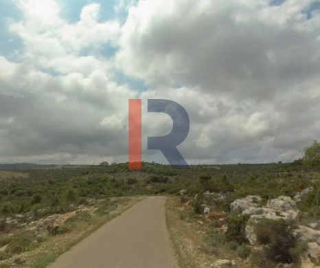 R9-3888 Land for Sale in Nakhleh – Koura, 1600 m², Zoning 20/40 — 3