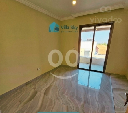 شقة واسعة 3 نوم مع حديقة خاصة في عين عار | 3BR Apartment Garden Ain Aar — 3