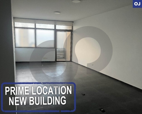 68 sqm Office in High-End Building - Prime Location