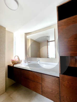 fully furnished apartment in jounie Haret sakher/حارة صخر REF#KI107389 — 7