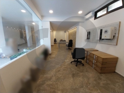 SHOWROOM FOR SALE IN ZOUK MIKAKEL/زوق ميكائيل REF#BM107430 — 2