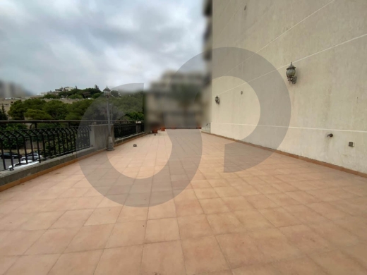 Newly furnished 252 SQM Apartment in Horsh Tabet/حرش تابت REF#LT106861 — 7