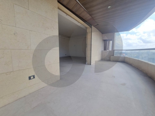 Luxurious 440sqm with a Roof in Achrafieh/الأشرفية REF#RE106623 — 6