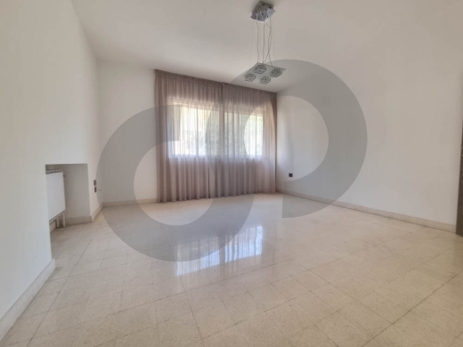 Spacious apartment in Achrafieh Sursock/أشرفية سرسق REF#RE106618 — 5