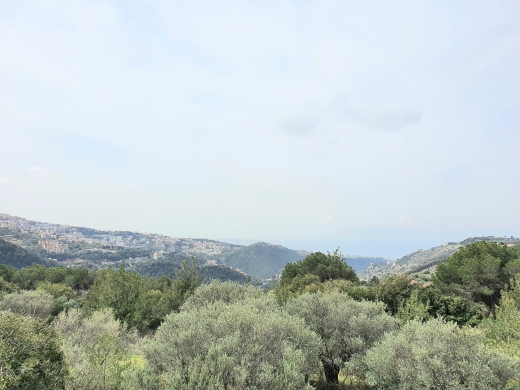 2012 SQM Land in jeita with an undermarket price!
