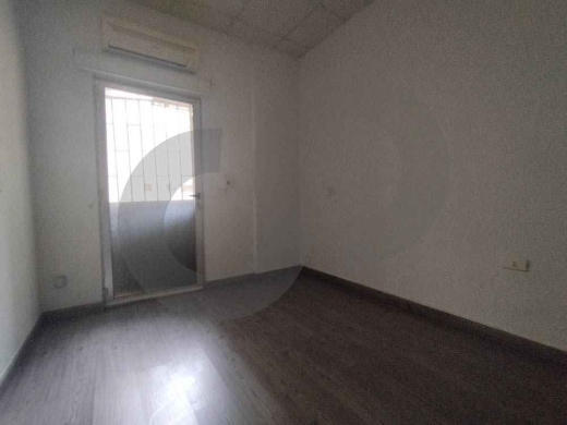 Office for rent in a strategic location in Ashrafiye! — 6