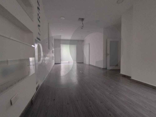 Office for rent in a strategic location in Ashrafiye! — 3