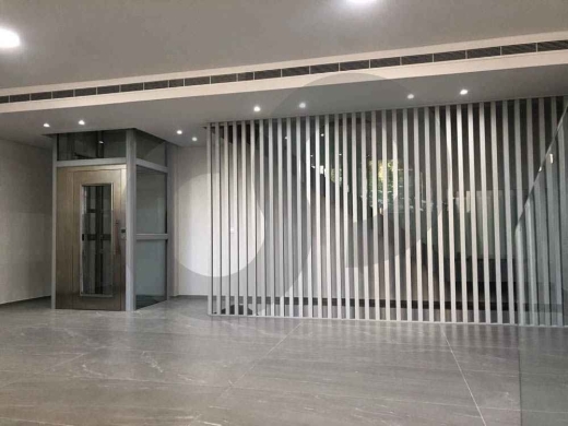 Triplex Store for Rent in Ashrafiye with 9 Parkings! — 4