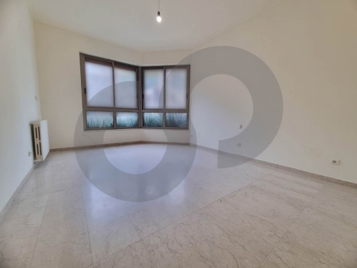 Apartment with a terrace in Carré D'or Ashrafieh/الأشرفية — 4