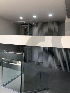 stunning 380sqm showroom/store for sale!!/الأشرفية — 2