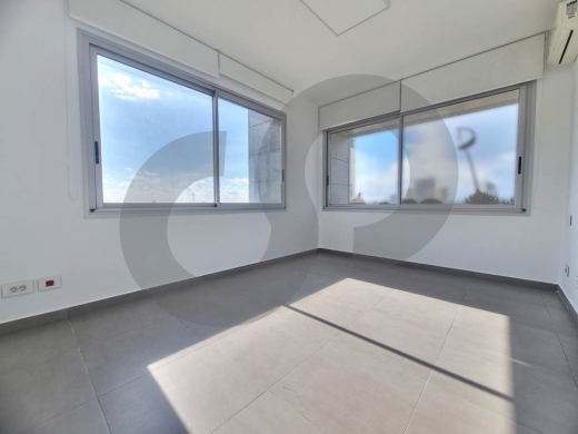 70sqm fully renovated office in Sin El Fil — 3