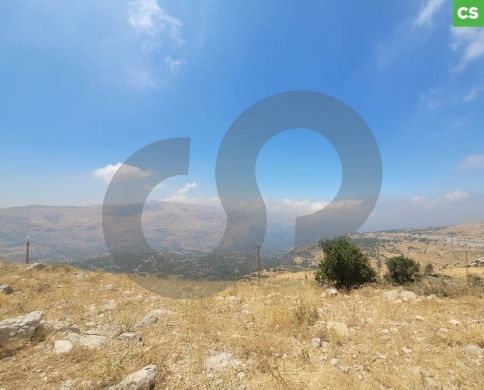 900sqm land overlooks an open panoramic view