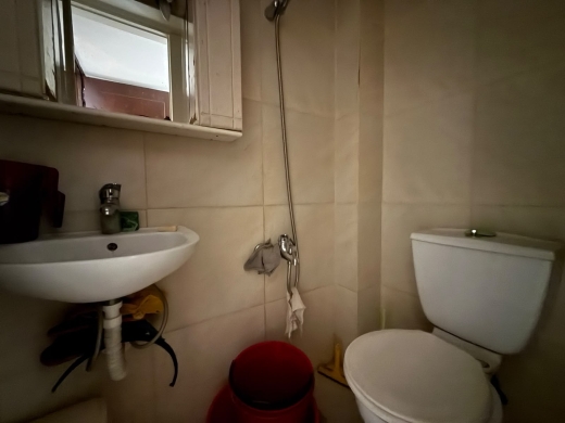 Spacious & Well-Maintained Apartment For Sale in Achrafieh, Sassine — 11