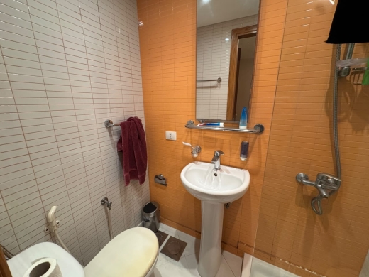 High-End Apartment For Rent in Ramlet Al Bayda, Beirut — 18