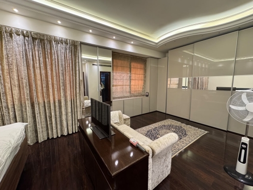 Furnished 3-Bedroom Apartment For Sale in Jnah, Beirut — 12