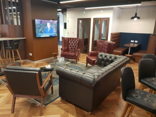 All Inclusive! 21 SQM Furnished Office With Balcony For Rent in Down Town — 4