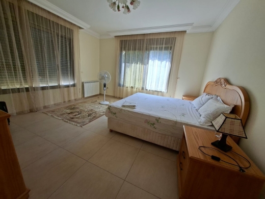 Unique & Beautiful Villa with Garden & Pool For Sale in Nahr Ibrahim, Maaysra — 13