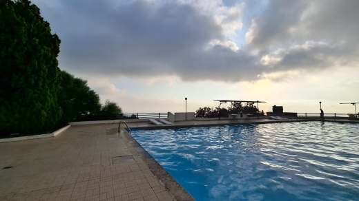 Chalet With Pool Access For Sale In Mastita