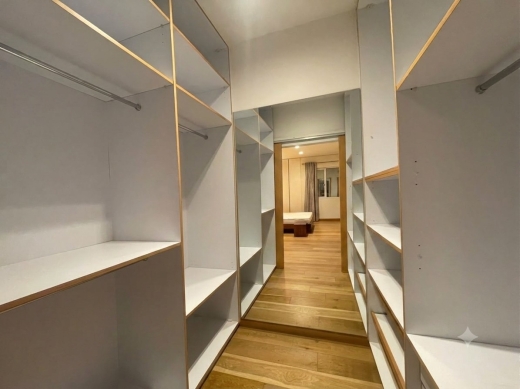 Spacious Apartment For Rent in Ain al-Mraiseh — 6
