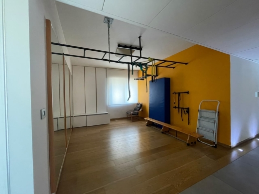 Spacious Apartment For Rent in Ain al-Mraiseh — 3