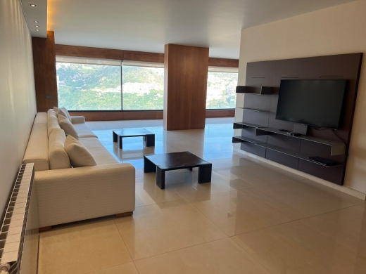 3 Bedrooms Duplex For Sale in Mar Takla, Hazmieh