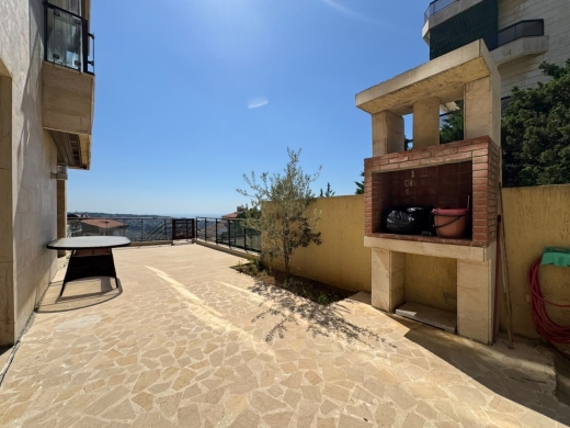 Duplex With Terrace And An Unlockable Sea View For Sale in Monteverde