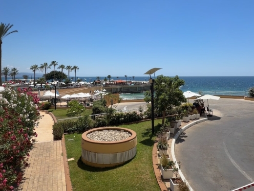 Exceptional Opportunity! Furnished Chalet For Sale in Movenpick, Rawche