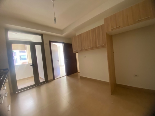 Sunny Apartment with Sea View For Sale in Caracas, Beirut — 10