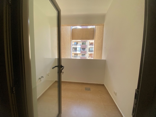 Sunny Apartment with Sea View For Sale in Caracas, Beirut — 14