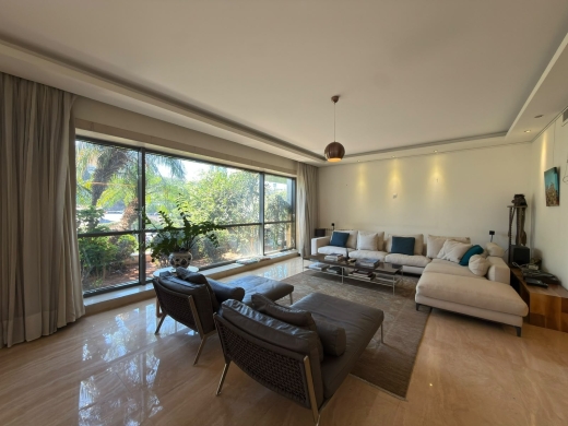 Refined Living! Furnished Apartment For Rent in Achrafieh, Abed El Wahab