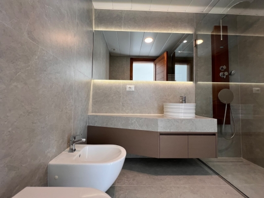 4-Bedroom Apartment with Panoramic Sea View for Sale in Pasteur — 9