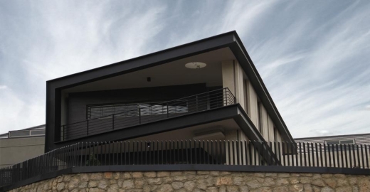 Spacious Villa On A Land for Sale In Ain Alak, Metn