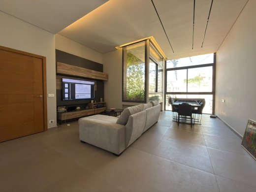 Fully Furnished Modern Loft For Sale in Achrafieh, Carré D'or