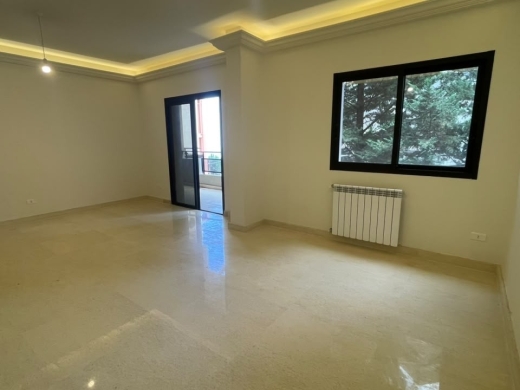 2 Bedrooms Apartment For Sale in Ain Saadeh