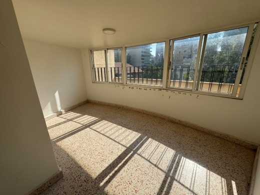 Bright & Spacious Apartment For Rent in Ain Mreisseh, Ras Beirut — 10