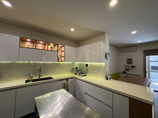 Beautiful Apartment with Garden/Terrace For Sale in Beit Meri — 15