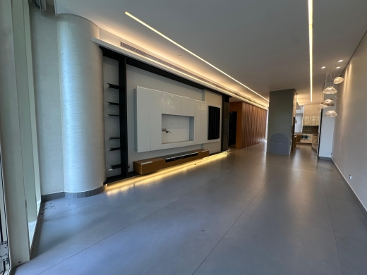High-End 2-Bedroom Apartment For Rent in Down Town